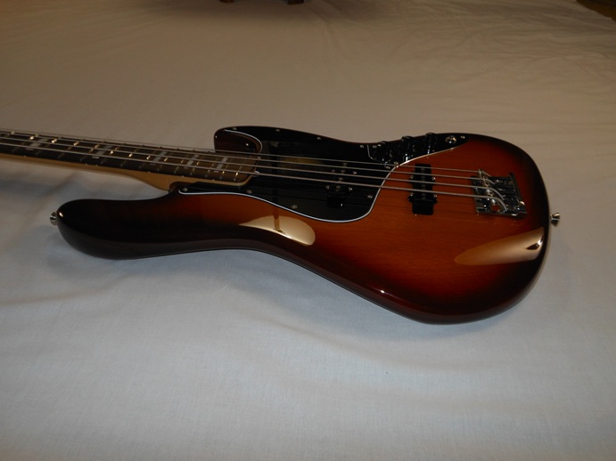 Mod Shop Jazz Bass Picture 11